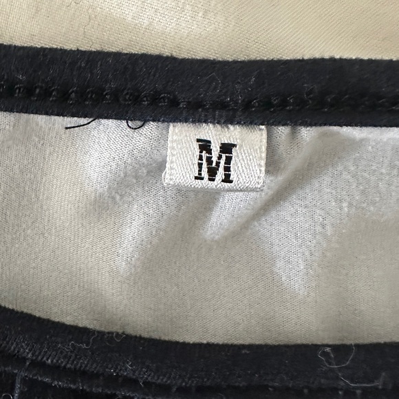 Black with Bright Pink Abstract Pattern Size Medium - Picture 8 of 9